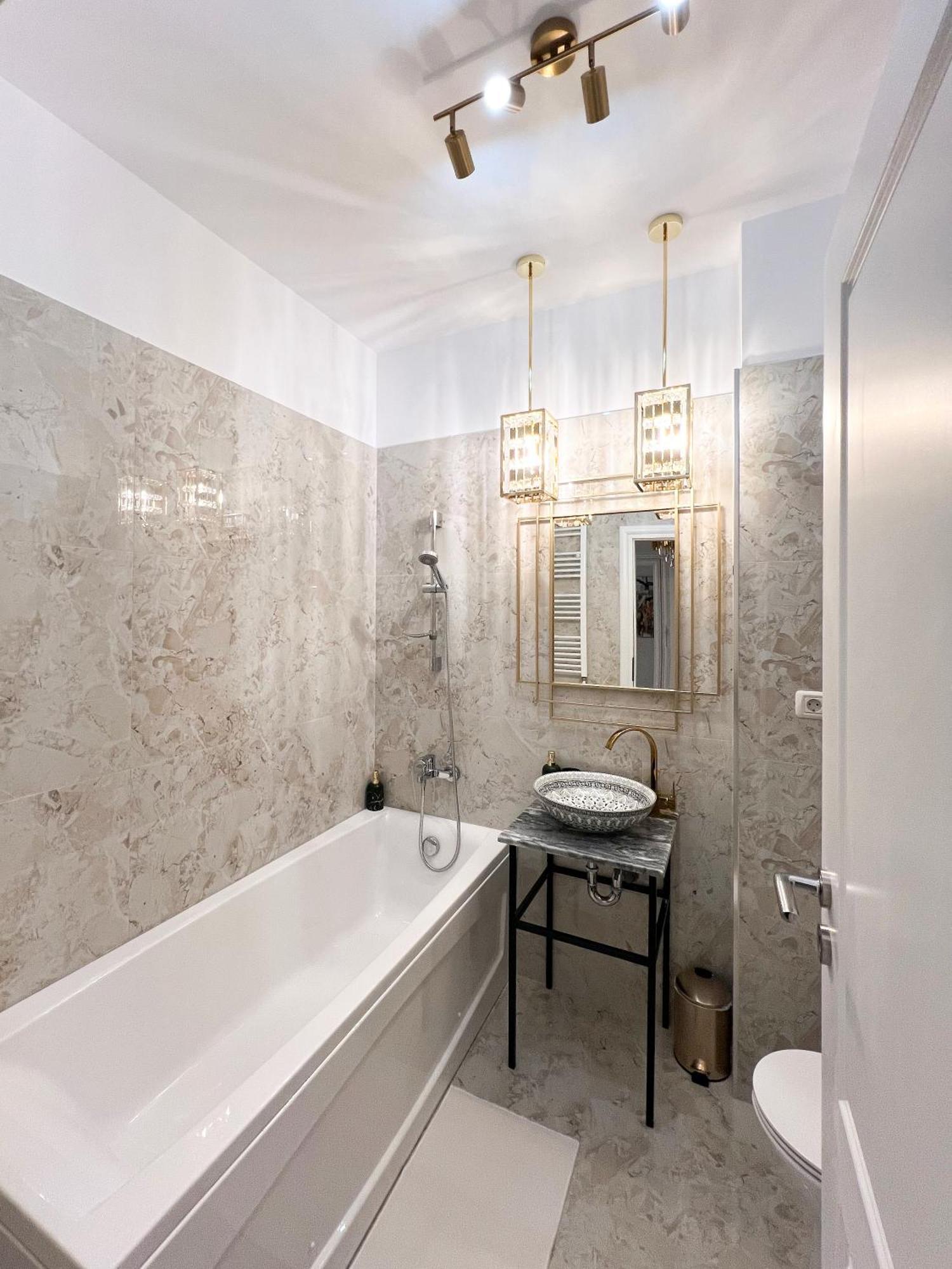 Happy Studio By Rh Living Bukarest Exterior foto